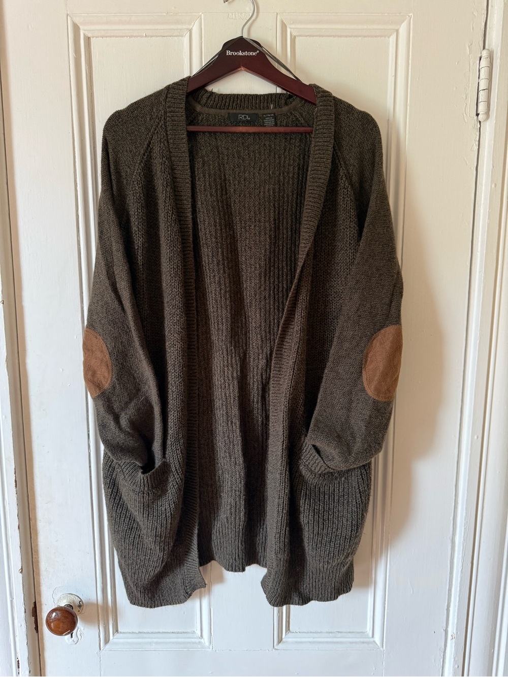RDI Knit Crewneck Sweater in Brown